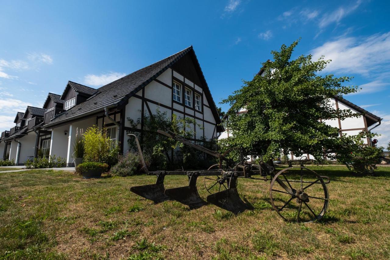 Quetzin Landhotel Rosenhof Garni Am Plauer See Mit Ladesaeule Fuer E-Autos מראה חיצוני תמונה